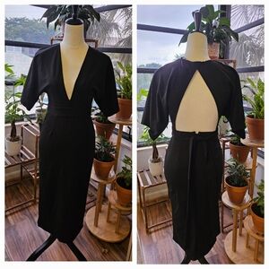 Chic Black Open-Back Midi Dress